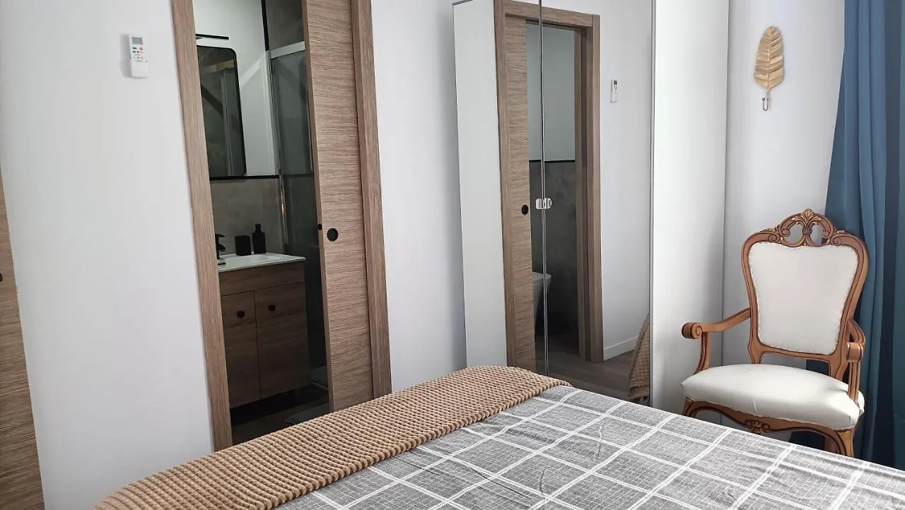 The Greey'S House, Telde Apartamento Melenara 0*,  Espanha